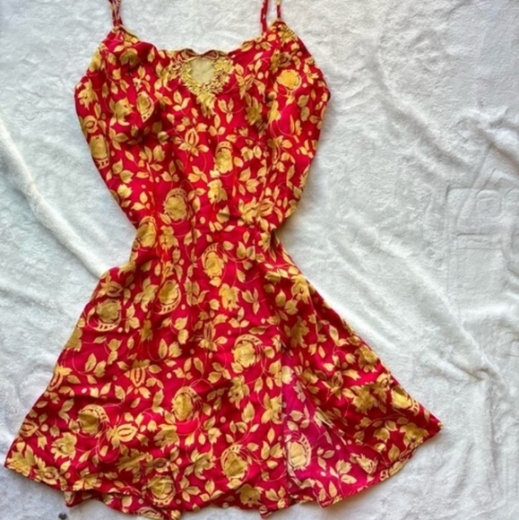 Victoria's Secret Other - Victoria Secret Vintage 90s scarlet red & gold lace 100% silk mini slip dress- M